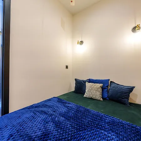 Apartment Hello Wizzard World *
